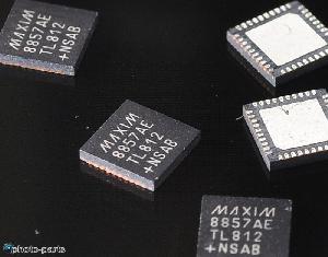 Микросхема питания MAX8857AE